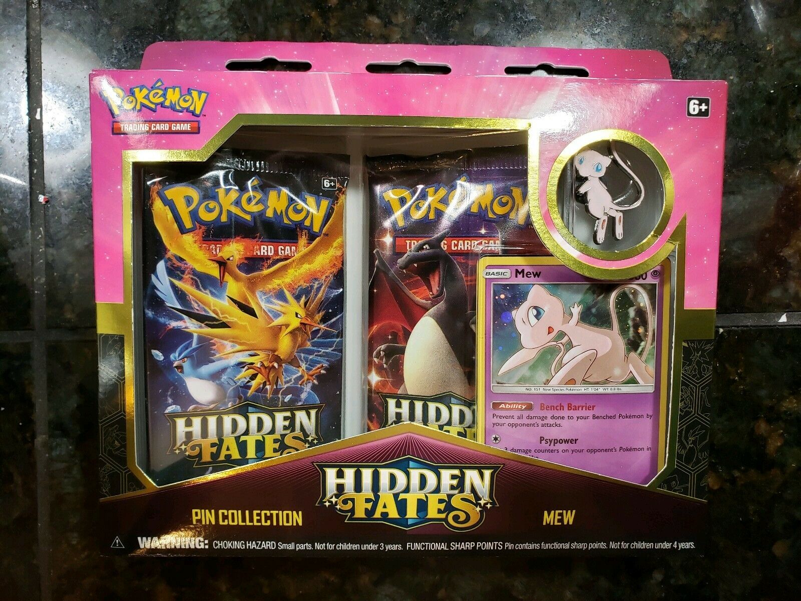 Pokémon TCG: Hidden Fates Pin Collection (Mew)